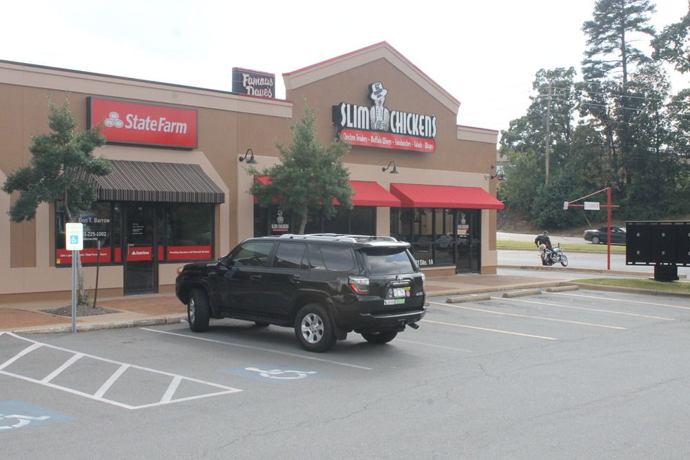 Westchase Plaza: 301 N Shackleford Rd, Little Rock, AR 72211